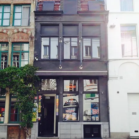 Konukevi Chambreplus Kriski Gent