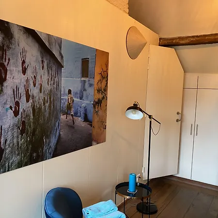 بيت ضيافة Chambreplus Kriski 4*